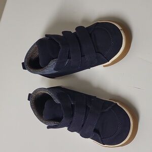 Old navy Baby boy shoes for age 1 _ 2years in navy, sky blue and white 💙